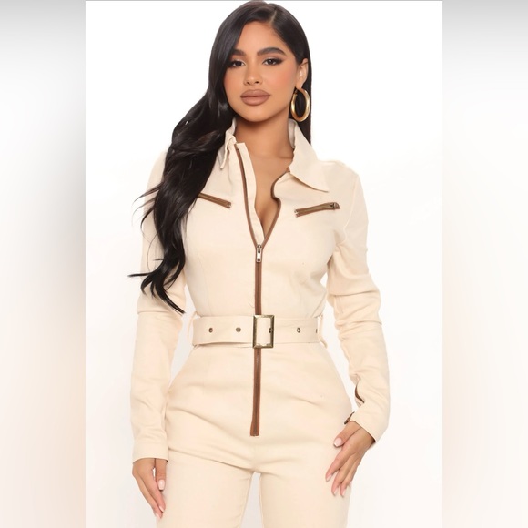 Fashion Nova “ Taking Flight Jumpsuit” . Women’s Large - Picture 2 of 6